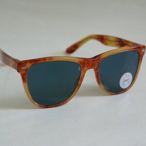 NWTTruVintage Wayfair like style larger size smoke glass polarized lens sunglass